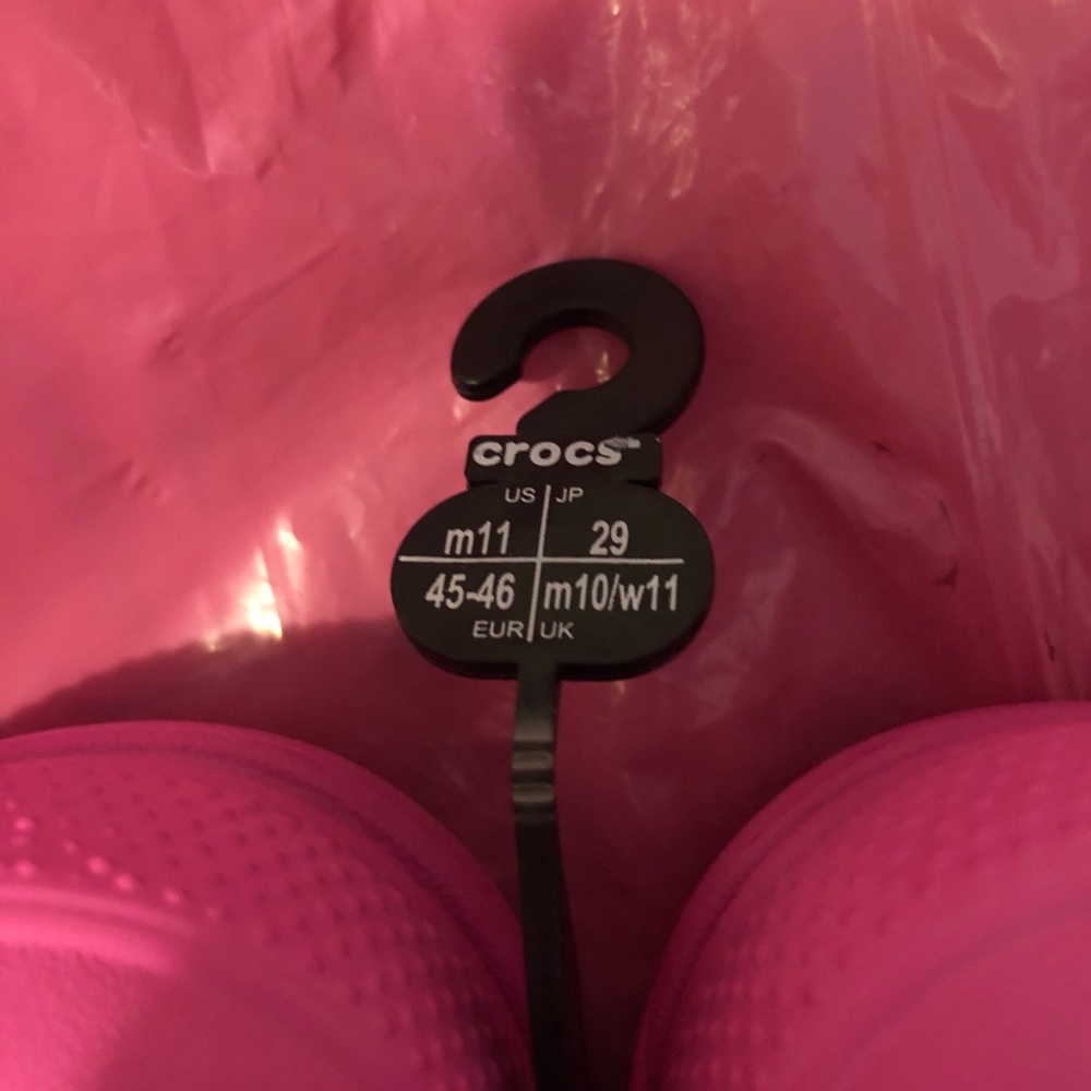 Post Malone NIB Unisex Crocs Electric Pink - Picture 5 of 7